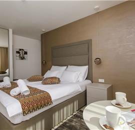 5 bedroom beachfront villa with heated pool near Omis, sleeps 9